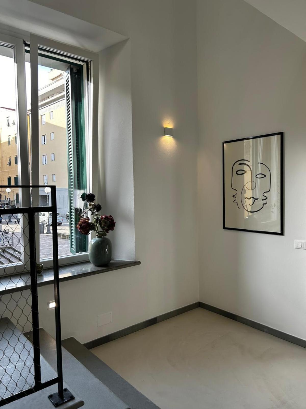 Waterfront Balcony I Grani 2 Resort Style Suite Livorno Bagian luar foto