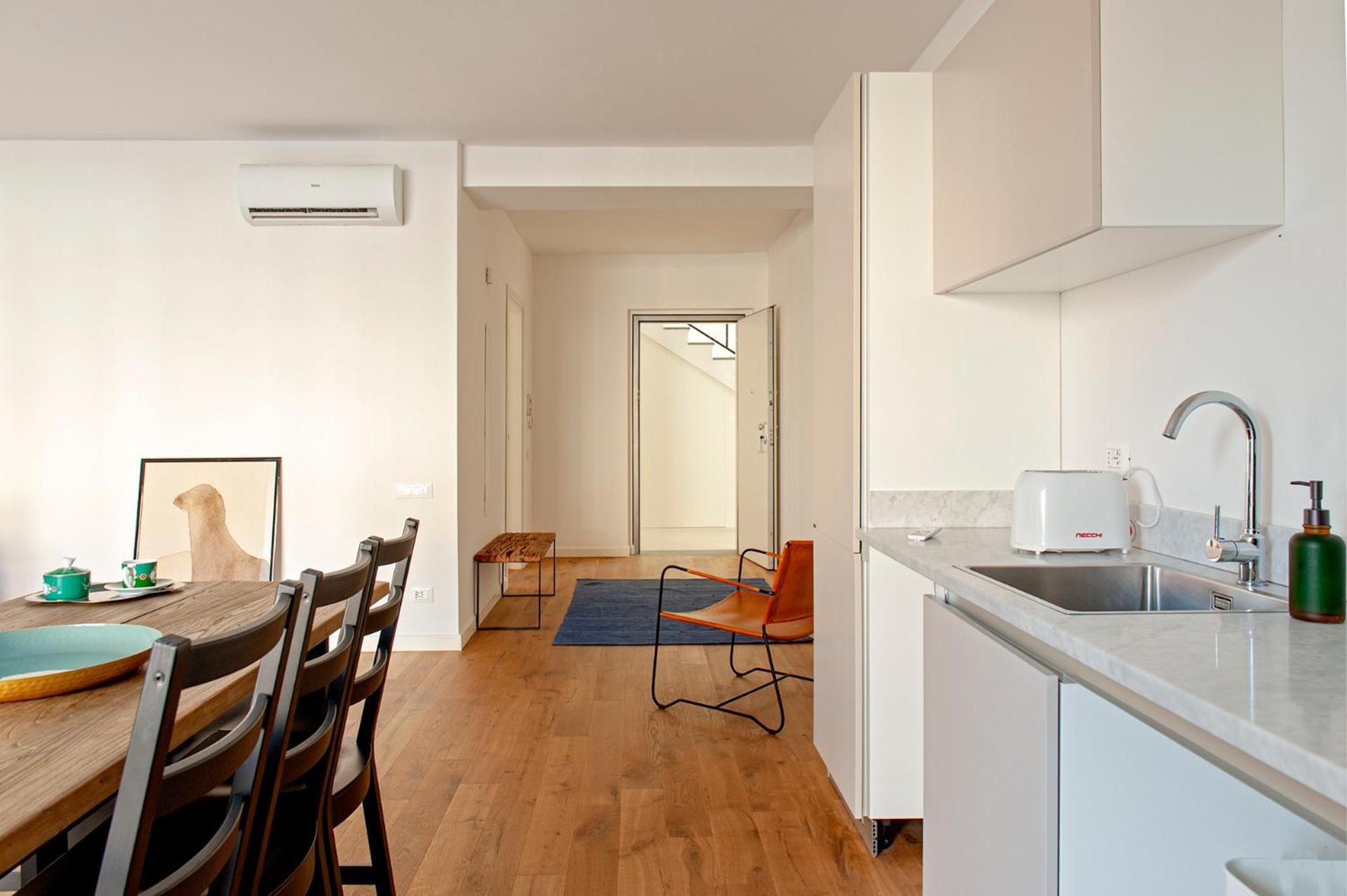 Waterfront Balcony I Grani 2 Resort Style Suite Livorno Bagian luar foto